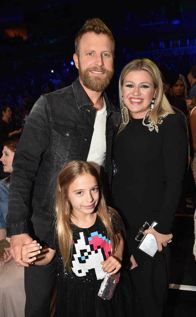Dierks Bentley Brings His 7 Year Old Daughter To 2018 Cmt